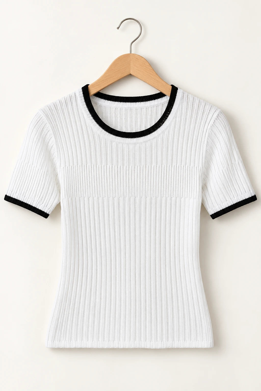 Blusa que Estica Detalhes Contrastantes Alessia Branca - adicional 1