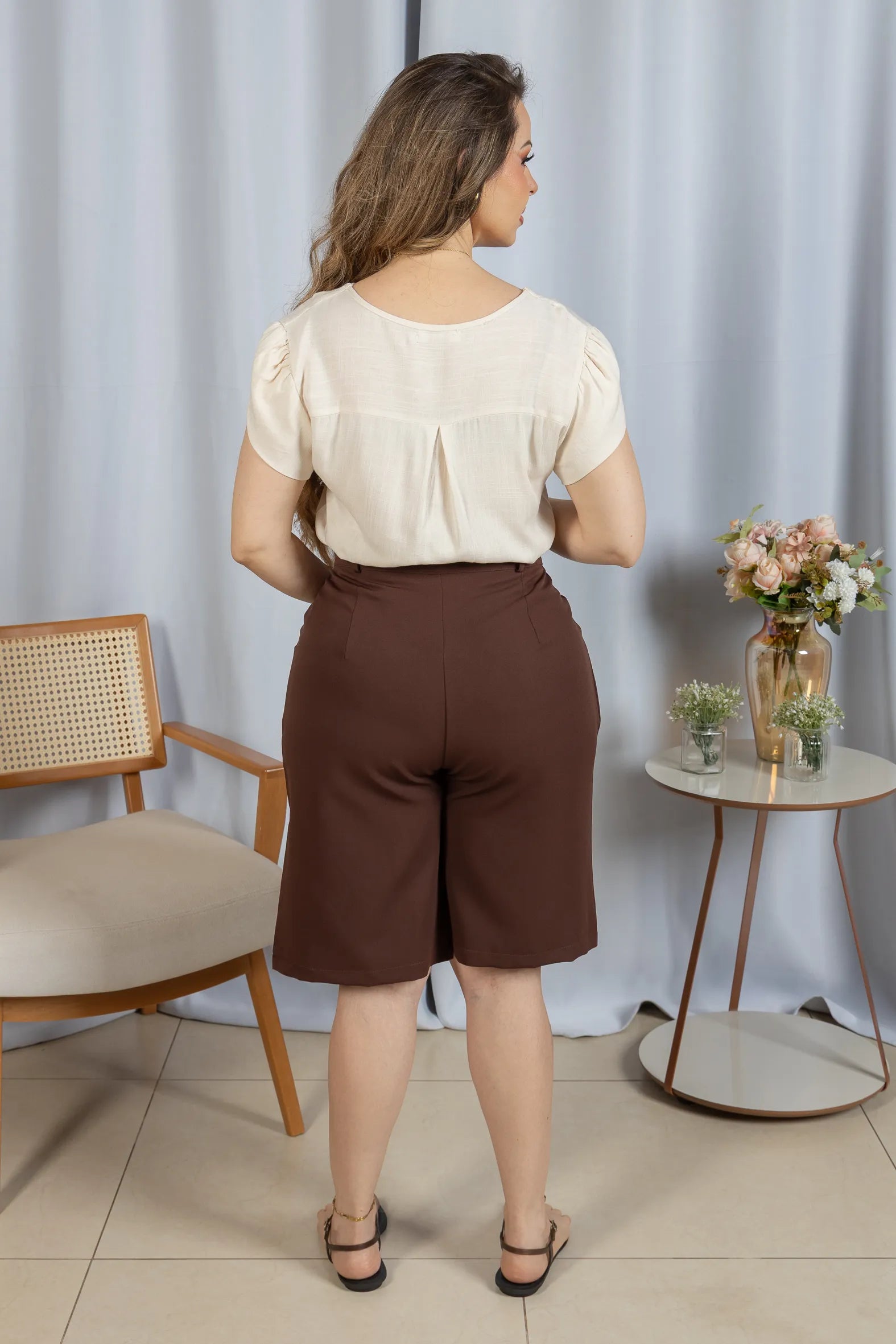 Blusa Manga Curta Transpassada Bordada Milena Creme - adicional 9