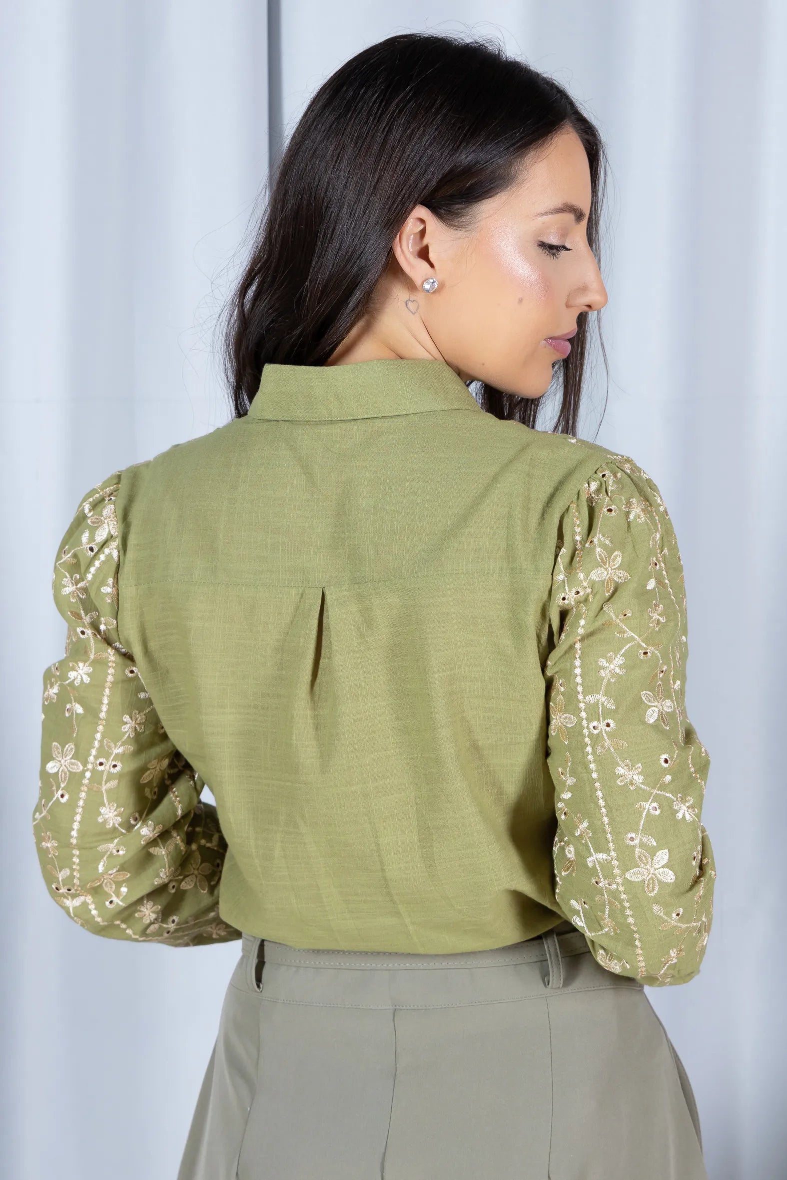Camisa Laise Atemporal Maitê Verde