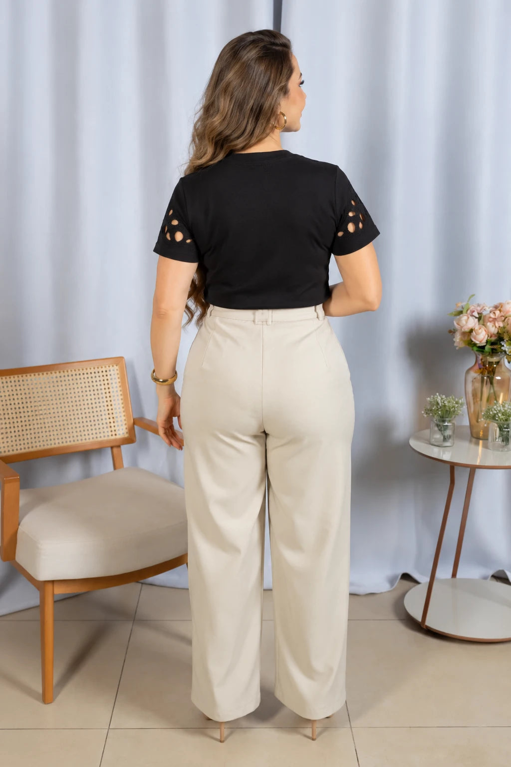 Blusa Confortável em Cotton Lycra com Manga Vazada Paula Preta - adicional 3