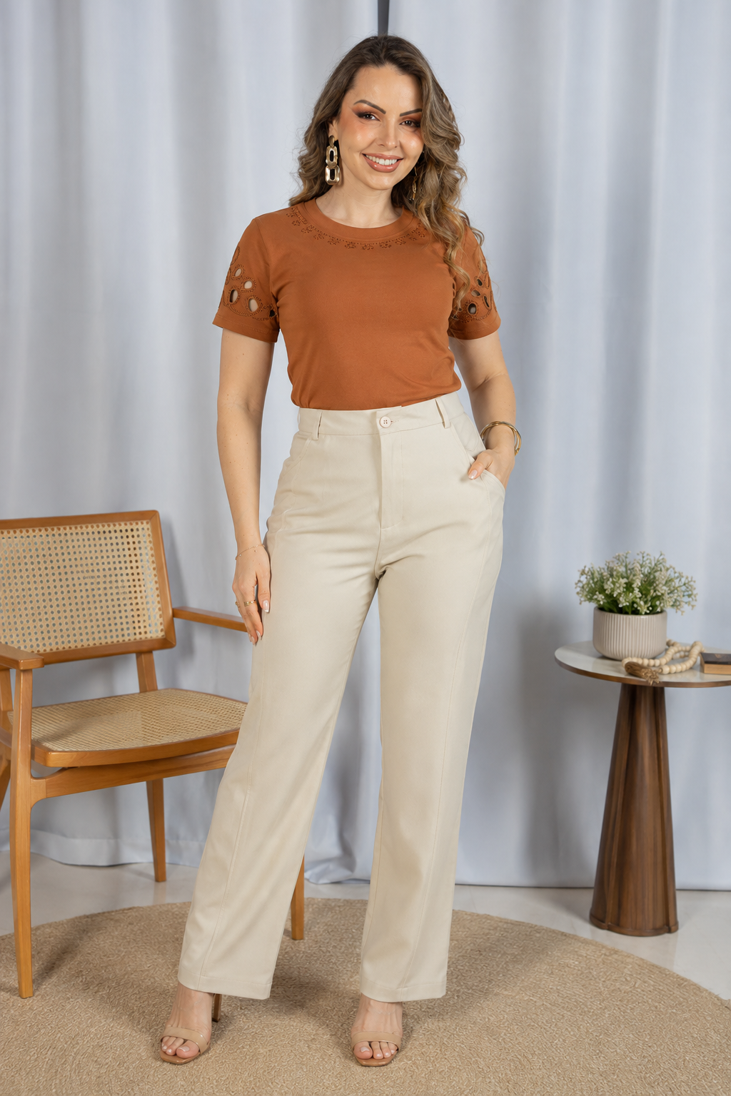 Blusa Confortável em Cotton Lycra com Manga Vazada Paula Marrom - tabela de medidas