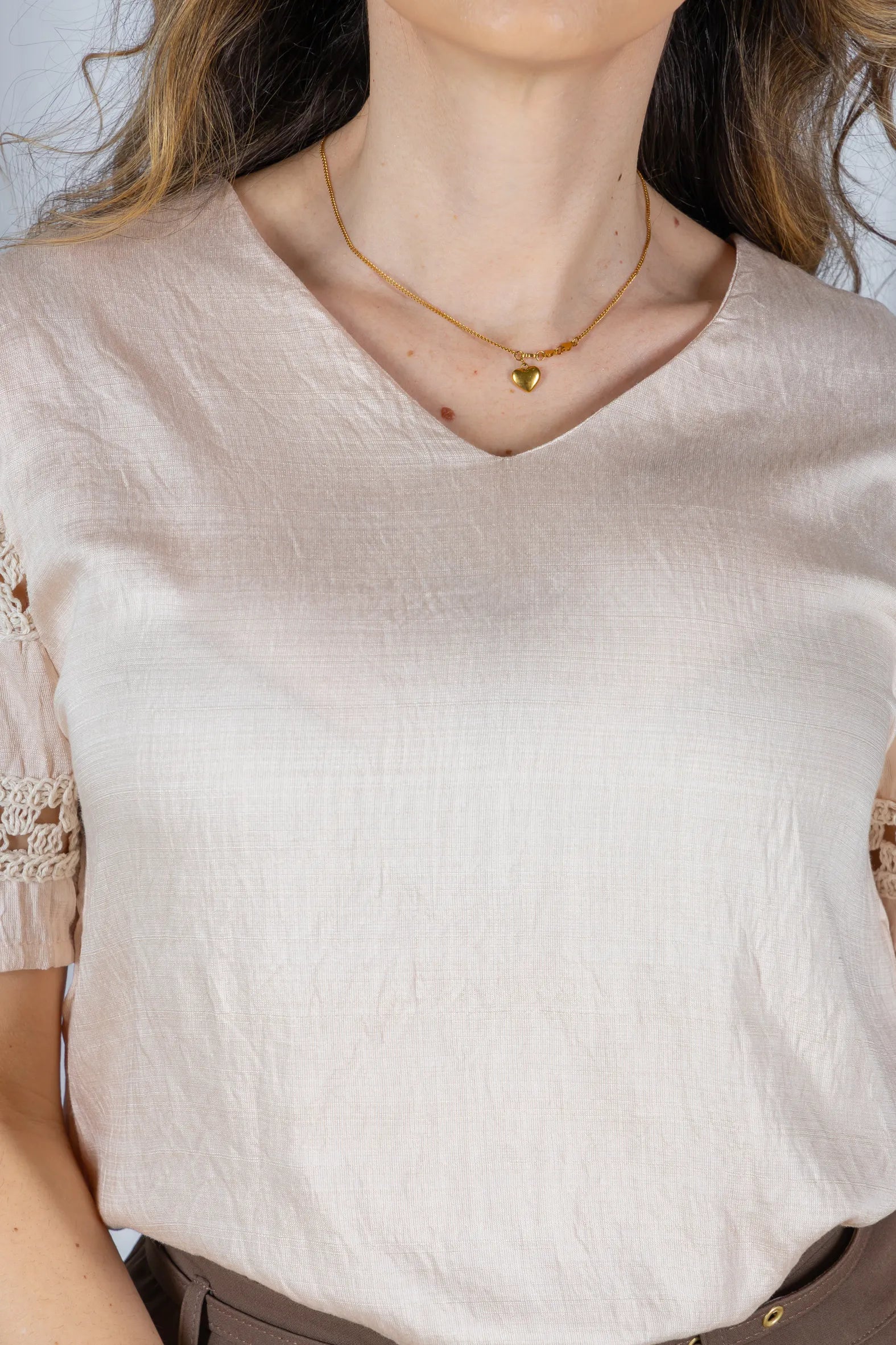 Blusa Cotton Air Decote "V" Lívia Bege