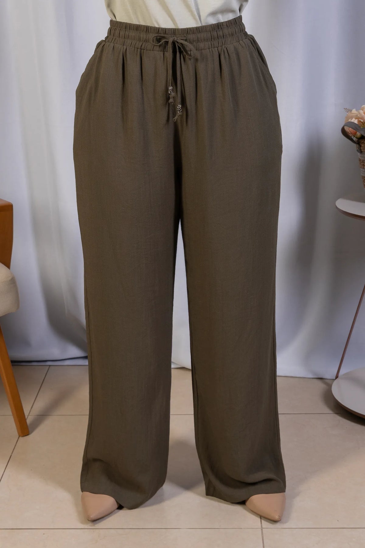 Calça Pantalona em Algodão Rústico com Aplique na Amarração Josefina Verde