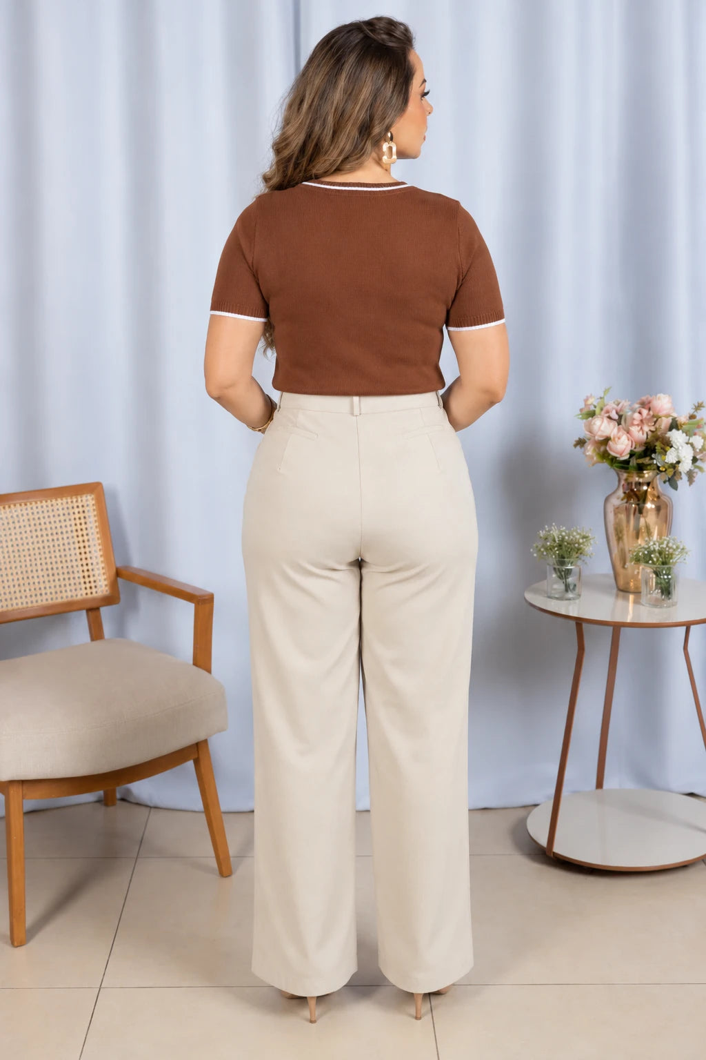 Blusa Confortável com Acabamento Contrastantes Janaína Marrom - adicional 3