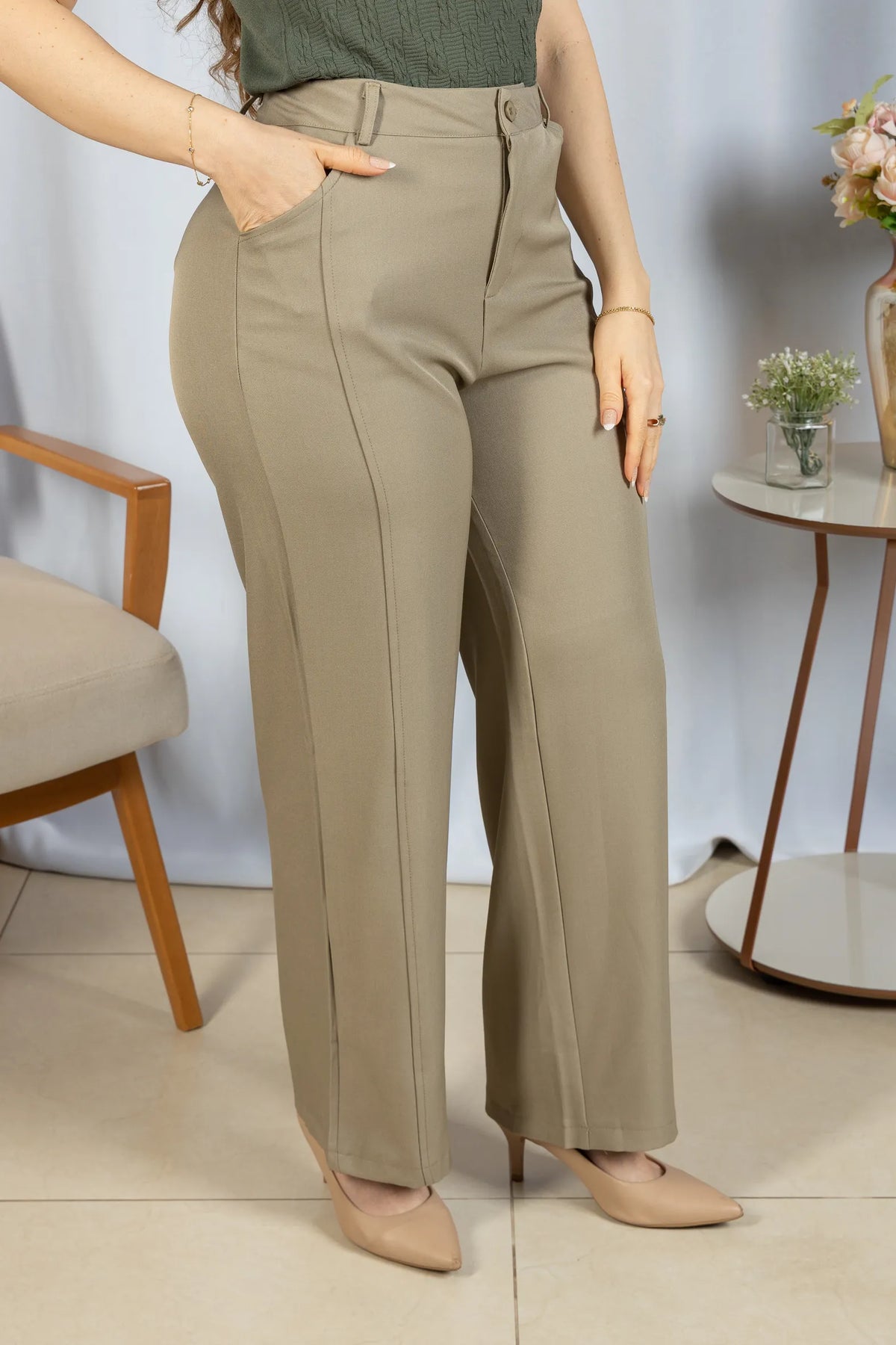 Calça Alfaiataria Corte Reto Friso Joyce Bege - adicional 1