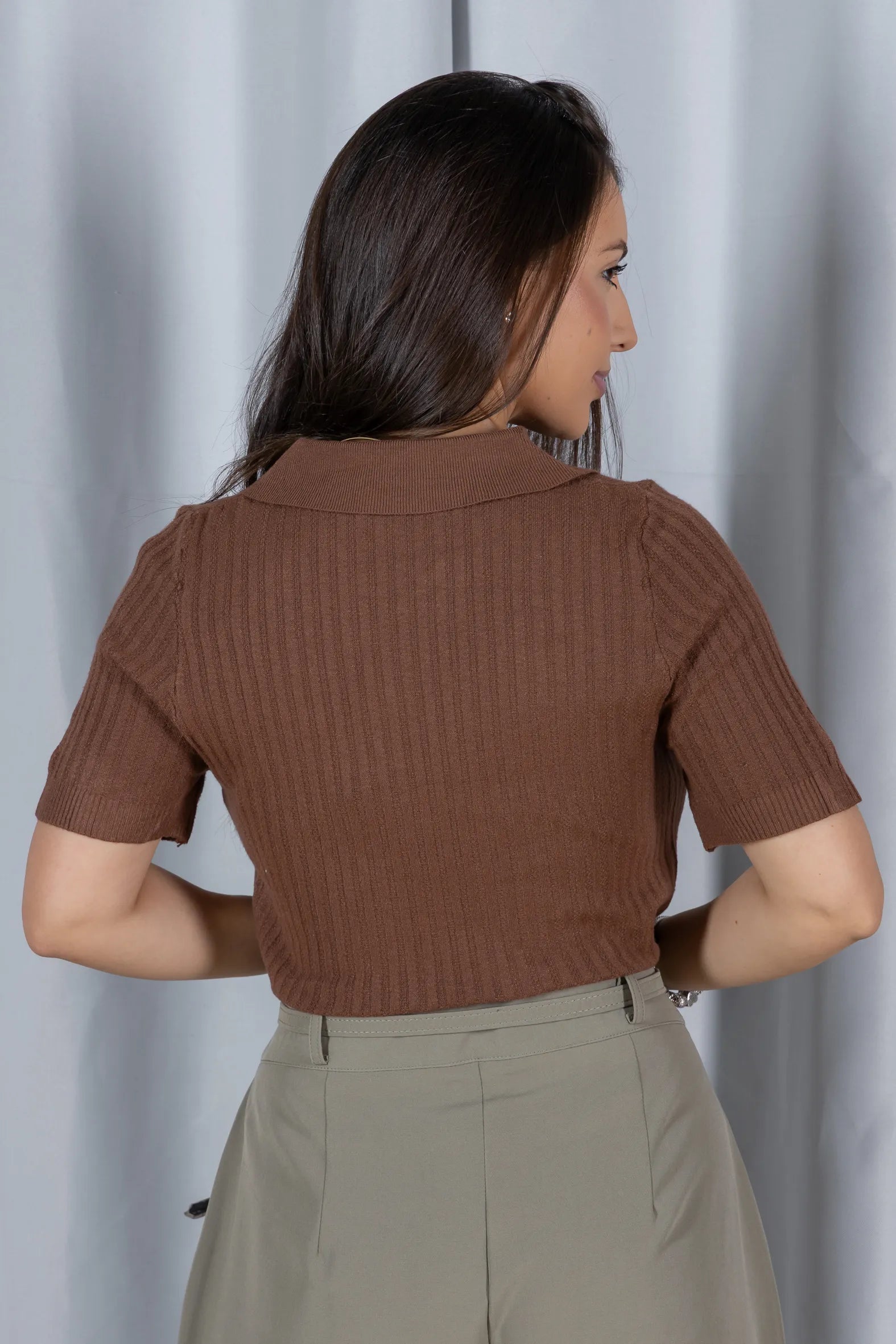 Blusa Modal Macia com Botões Julieta Marrom