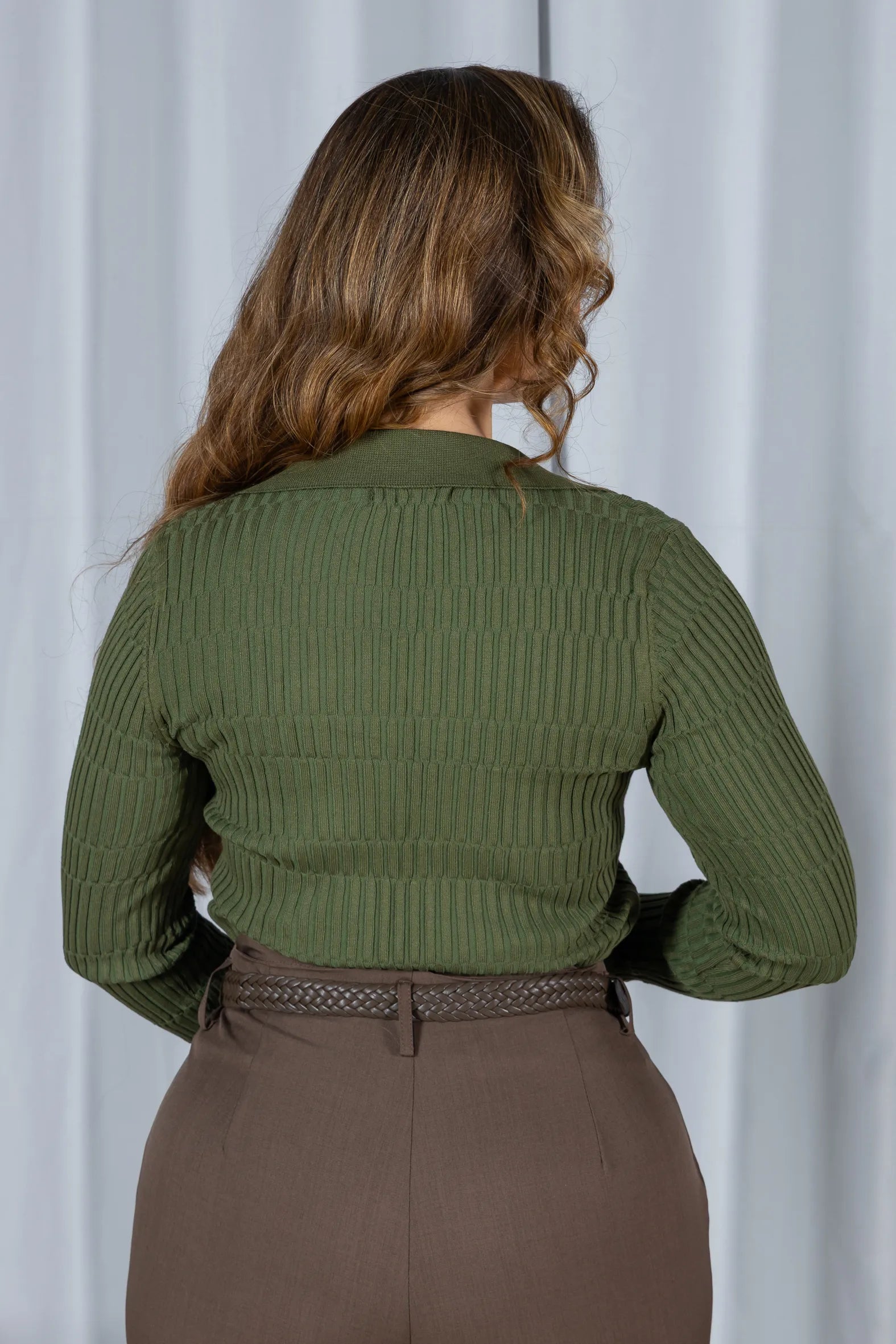 Tricot Modal Leve Decote V Stella Verde