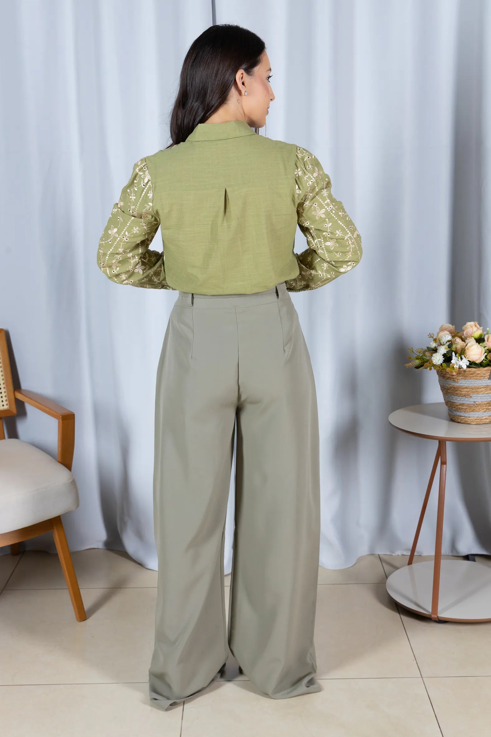 Camisa Laise Atemporal Maitê Verde