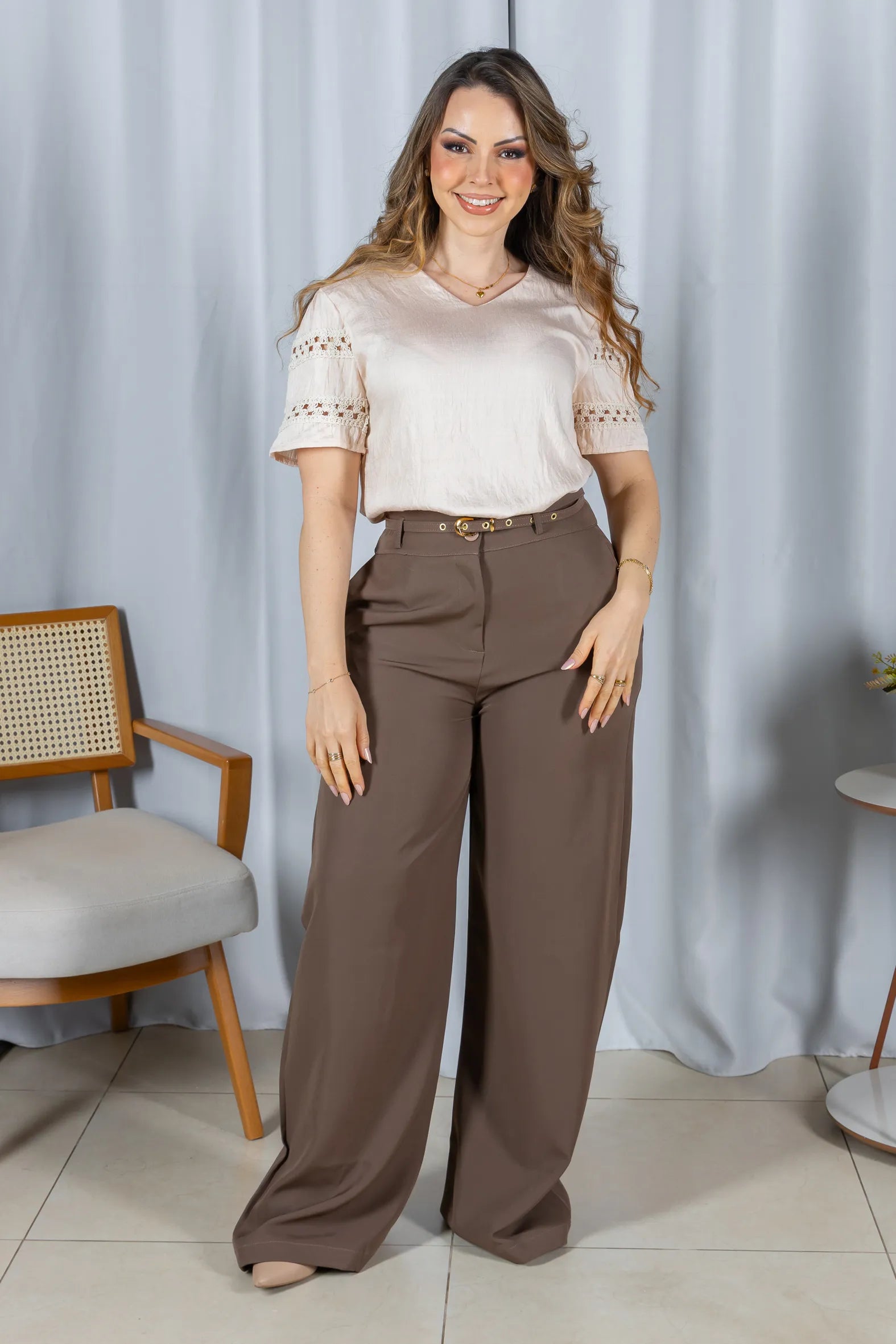 Blusa Cotton Air Decote "V" Lívia Bege