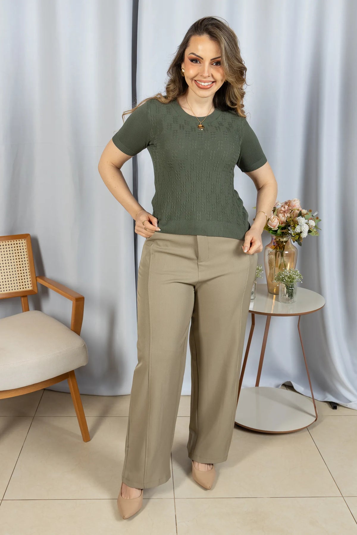 Blusa Manga Curta em Modal Texturizado Ariana Verde - frente
