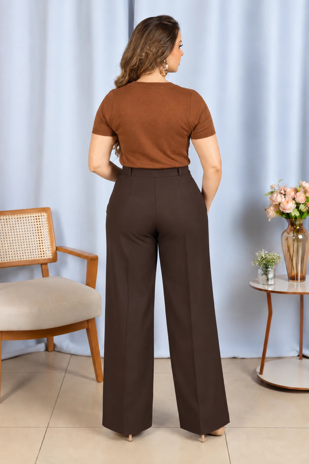 Calça Alfaiataria Corte Reto Friso Joyce Marrom - adicional 4