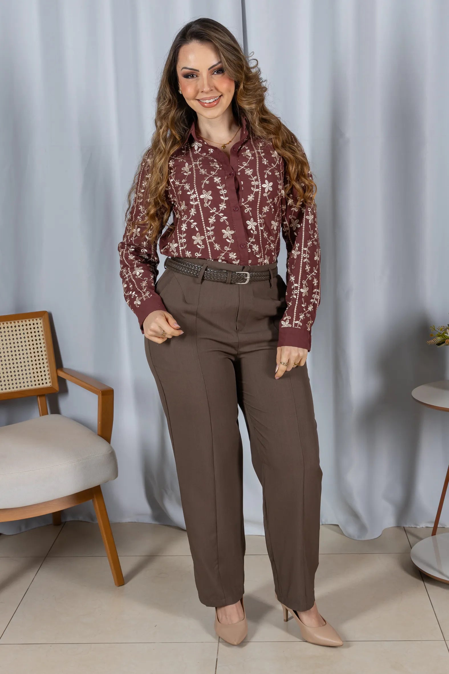 Camisa Laise Atemporal Maitê Marsala