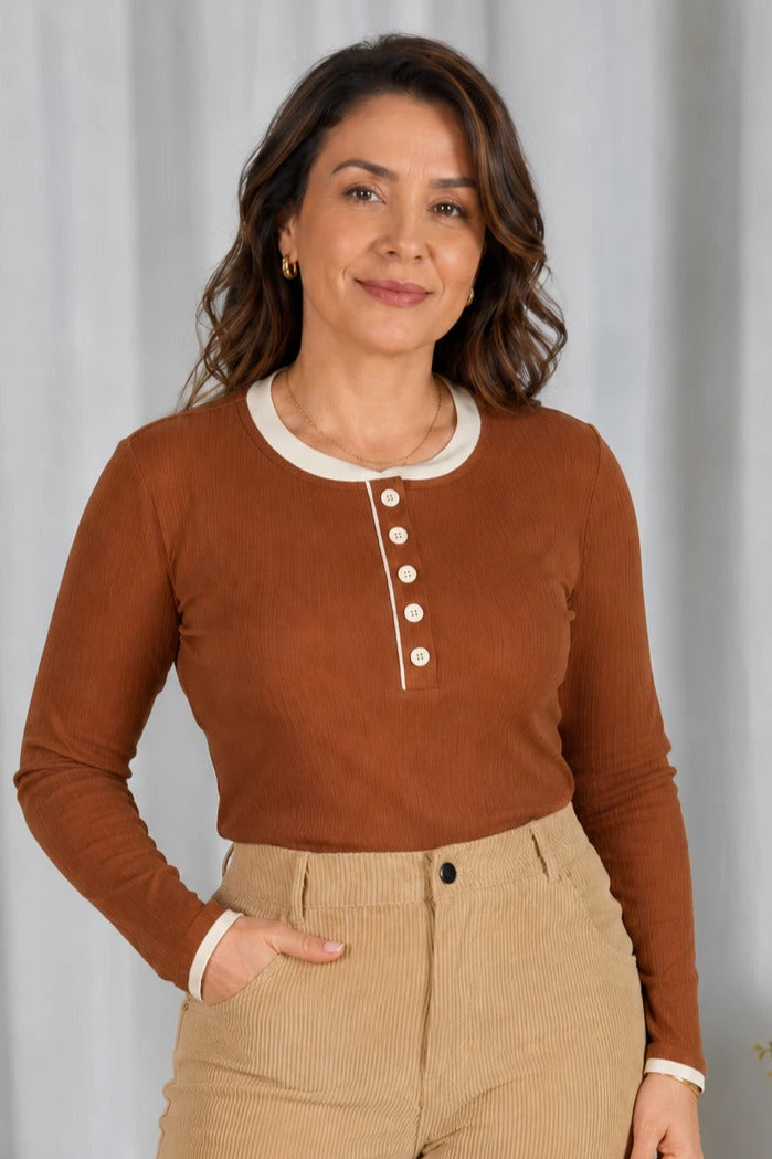 Blusa Cotton Lycra Confortável Helena Marrom