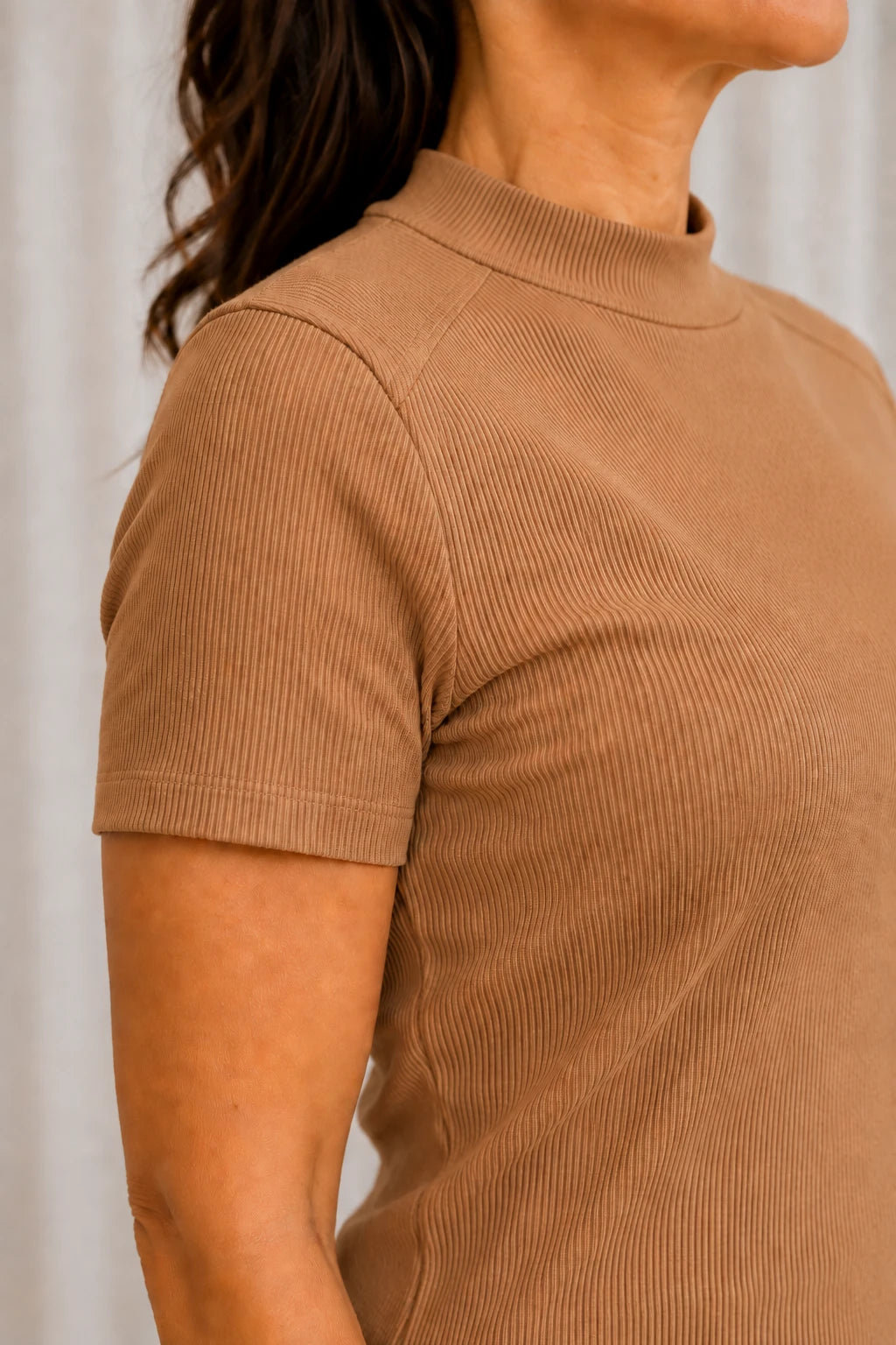 Blusa Malha Canelada que Estica Emília Bege