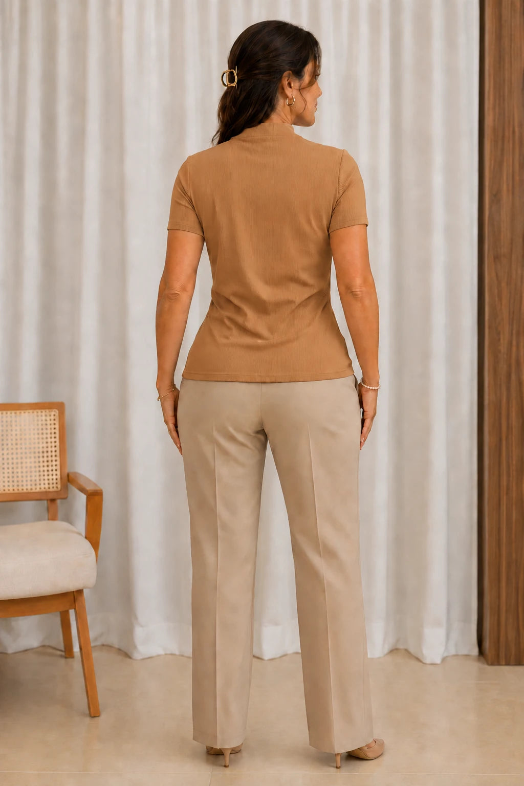 Blusa Malha Canelada que Estica Emília Bege