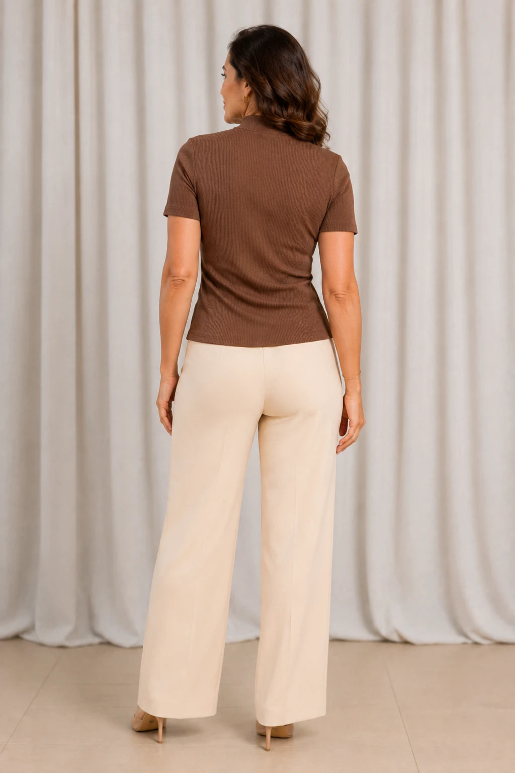 Blusa Malha Canelada que Estica Emília Marrom