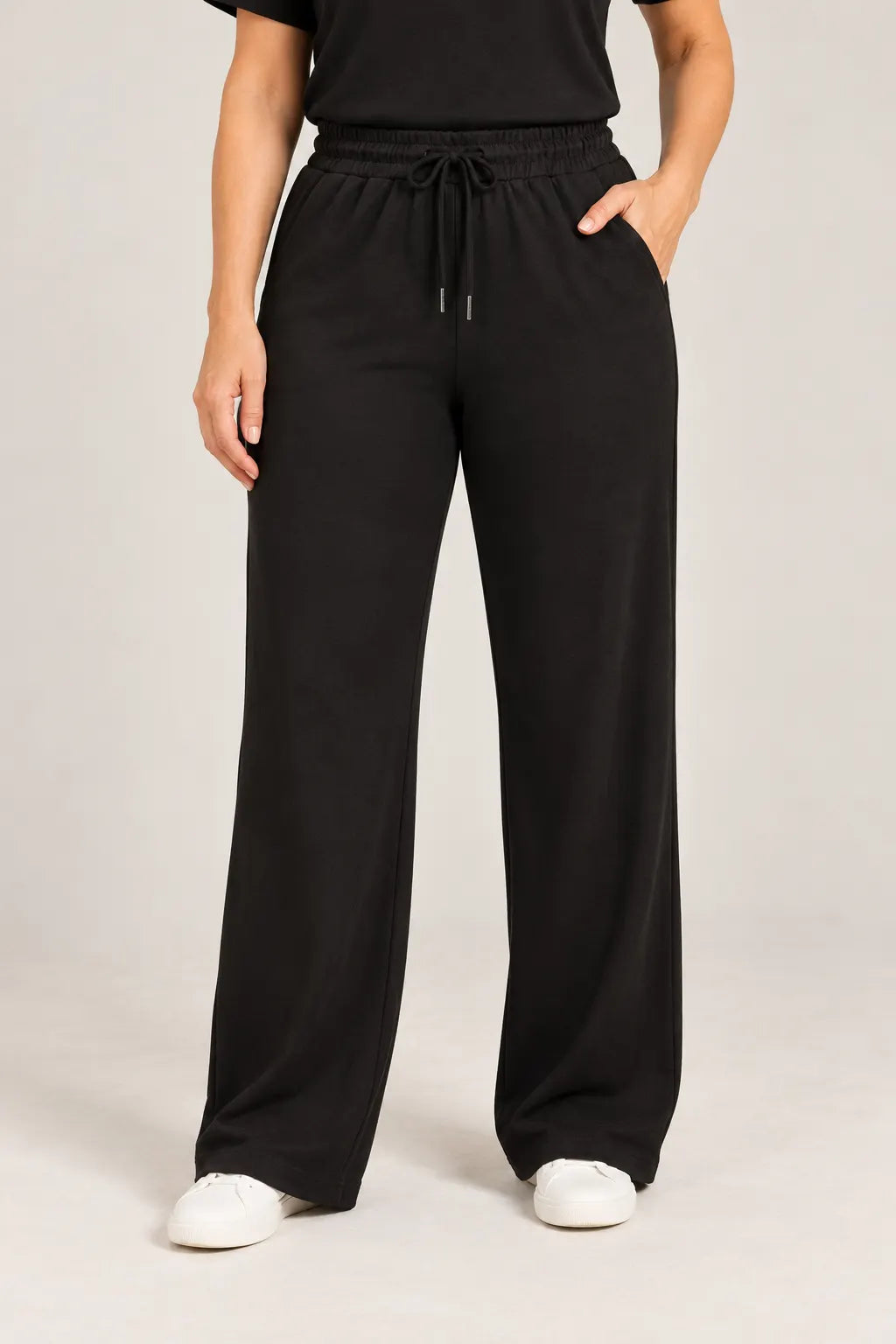 Calça Corte Reto em Malha Knit Lorena Preta — lorena preta c (8).webp