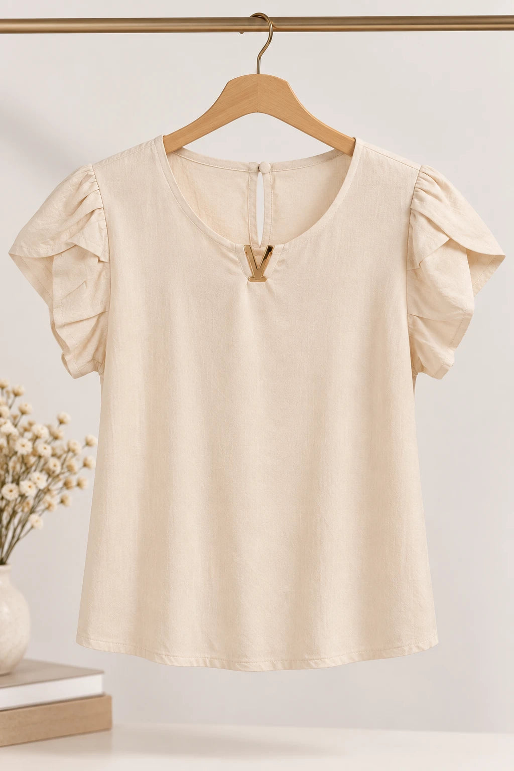 Blusa Manga Curta Transpassada Decote V Laiara Creme