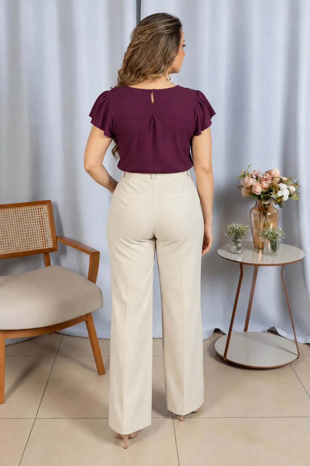 Blusa Manga Curta Transpassada Decote V Laiara Roxa