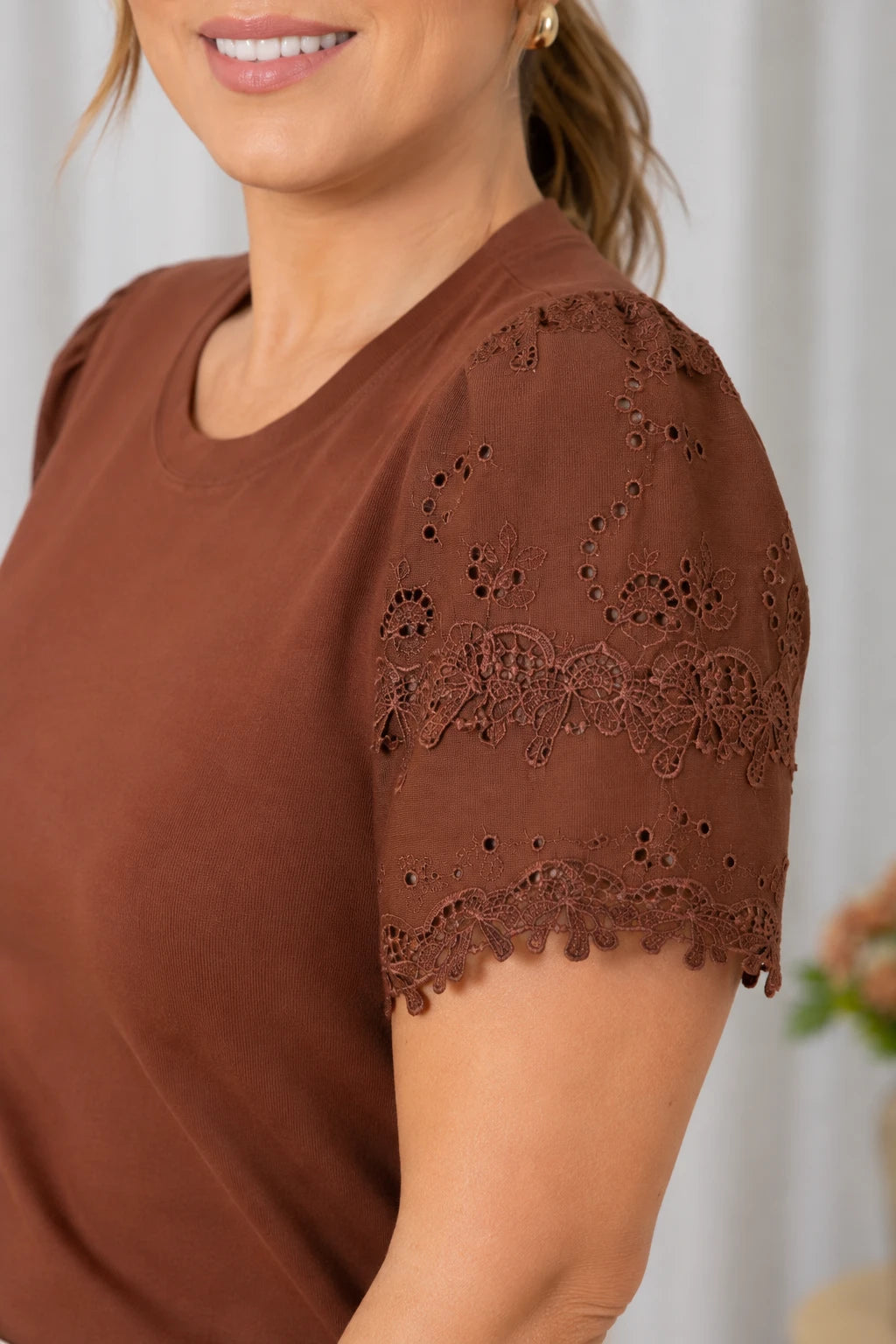 Blusa Cotton Lycra com Manga Delicada Leia Marrom