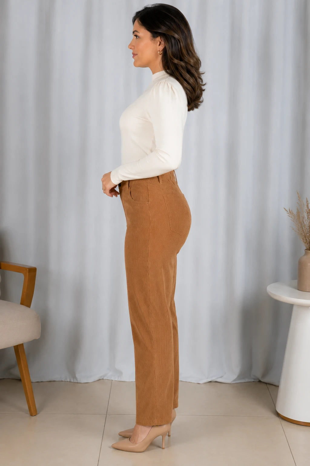 Calça Cotelê Corte Reto Lupita Caramelo