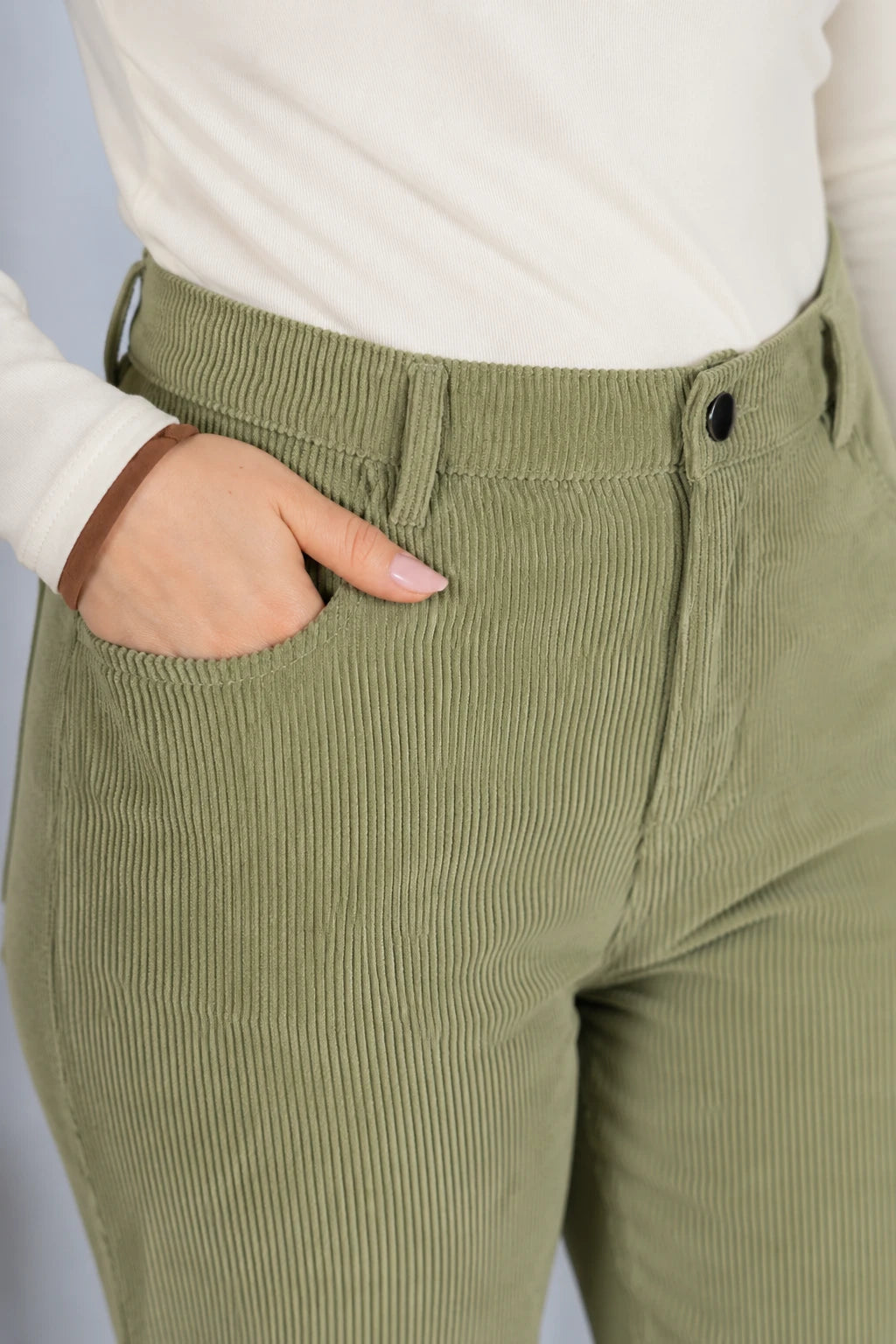 Calça Cotelê Corte Reto Lupita Verde
