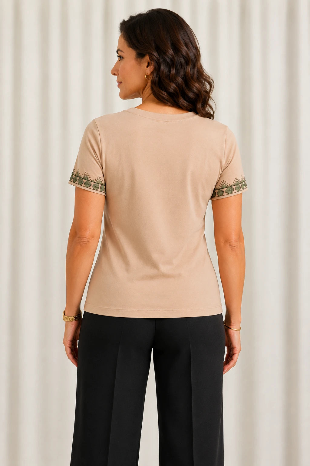 Blusa Cotton Lycra com Bordado Delicado Mariana Bege
