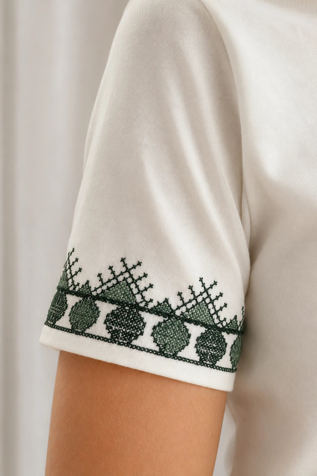 Blusa Cotton Lycra com Bordado Delicado Mariana Branca