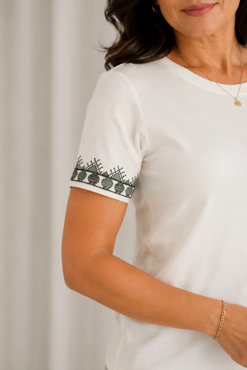 Blusa Cotton Lycra com Bordado Delicado Mariana Branca