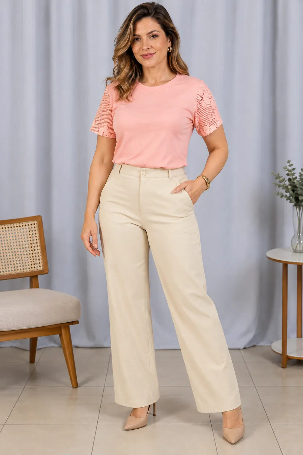 Blusa em Cotton Lycra com Manga Trabalhada em Renda Naiara Rosa