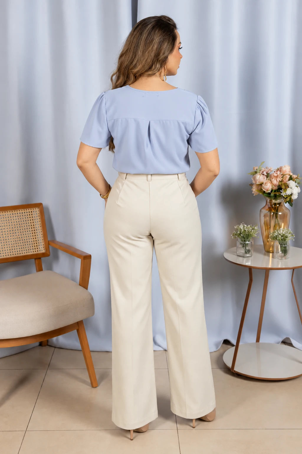 Blusa Em Crepe Classic Detalhe Botão Natani Azul