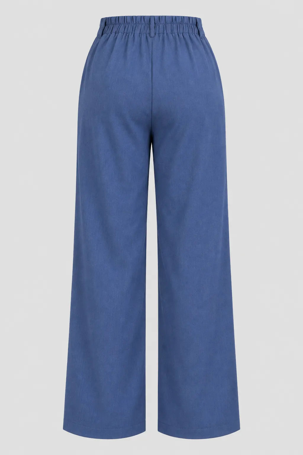 Calça em Crepe Confort com Botão Dourado Penélope Azul
