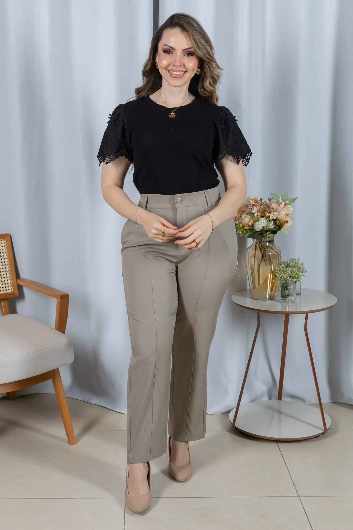Blusa Cotton Lycra com Manga Delicada Aline Preta