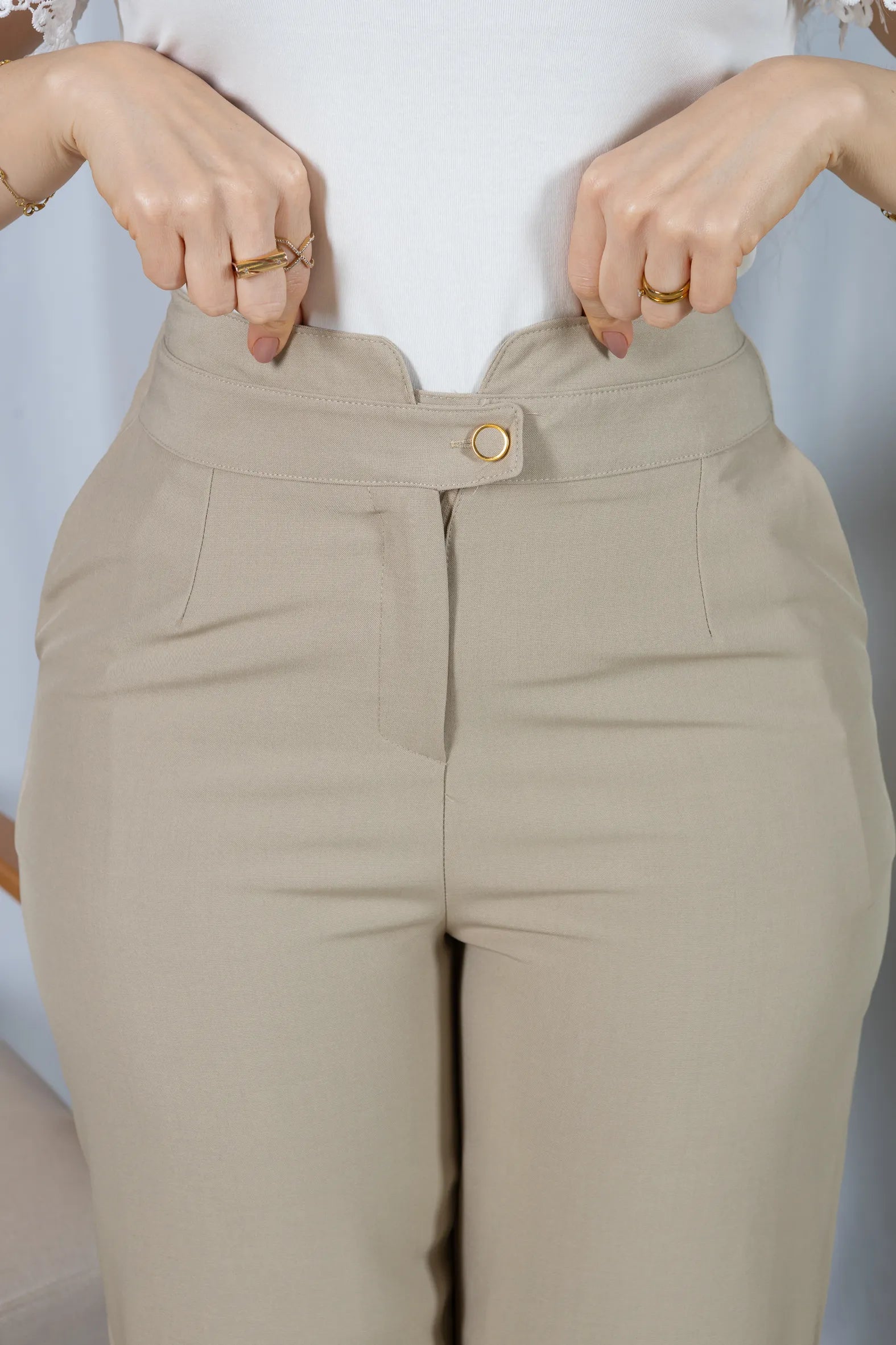 Calça Corte Reto Cós Alto Luciana Caqui