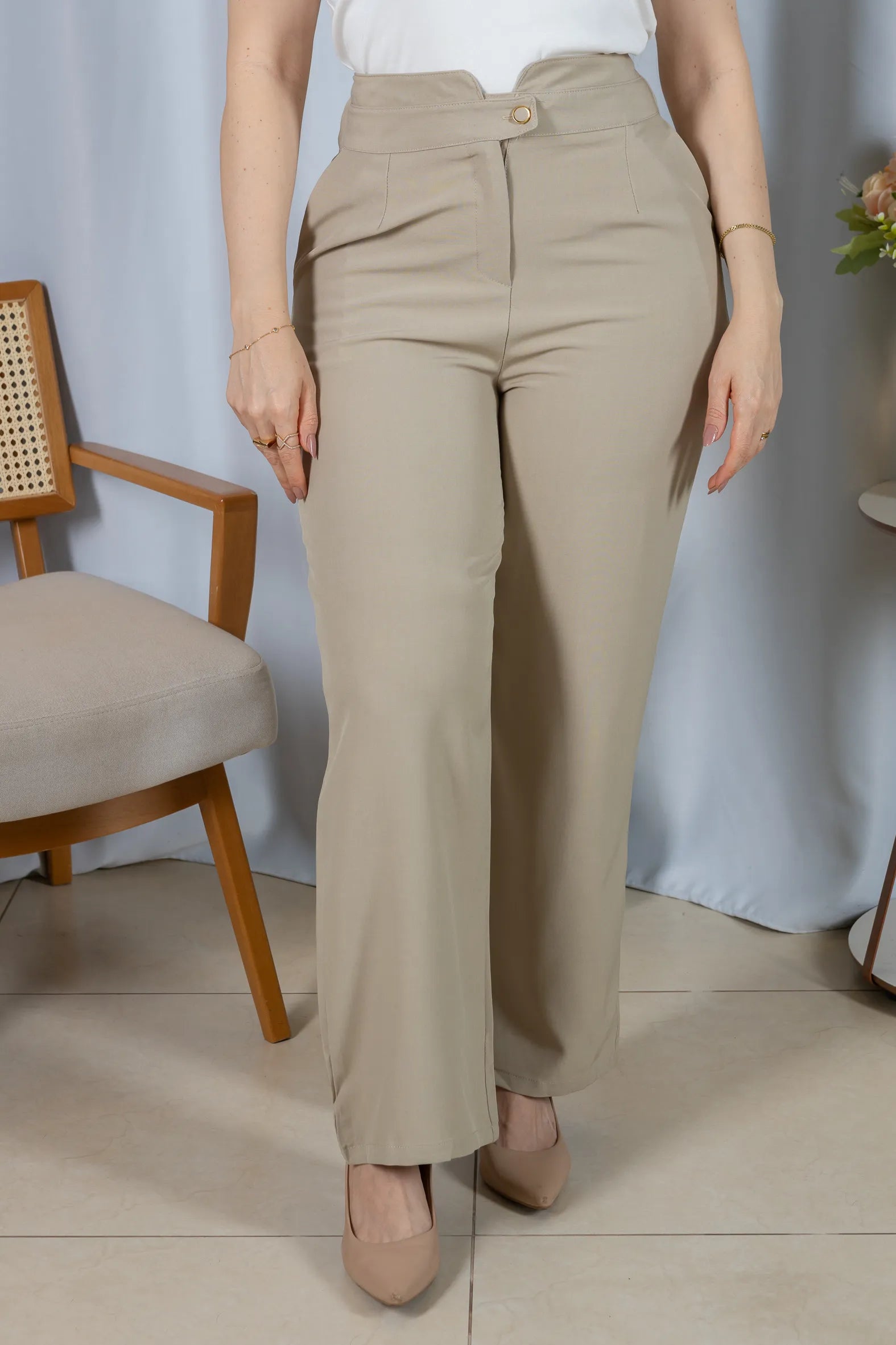 Calça Corte Reto Cós Alto Luciana Caqui