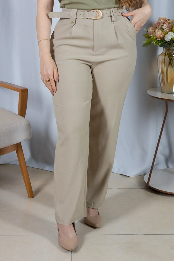 Calça Corte Reto com Passador Assimétrico Magda Caqui