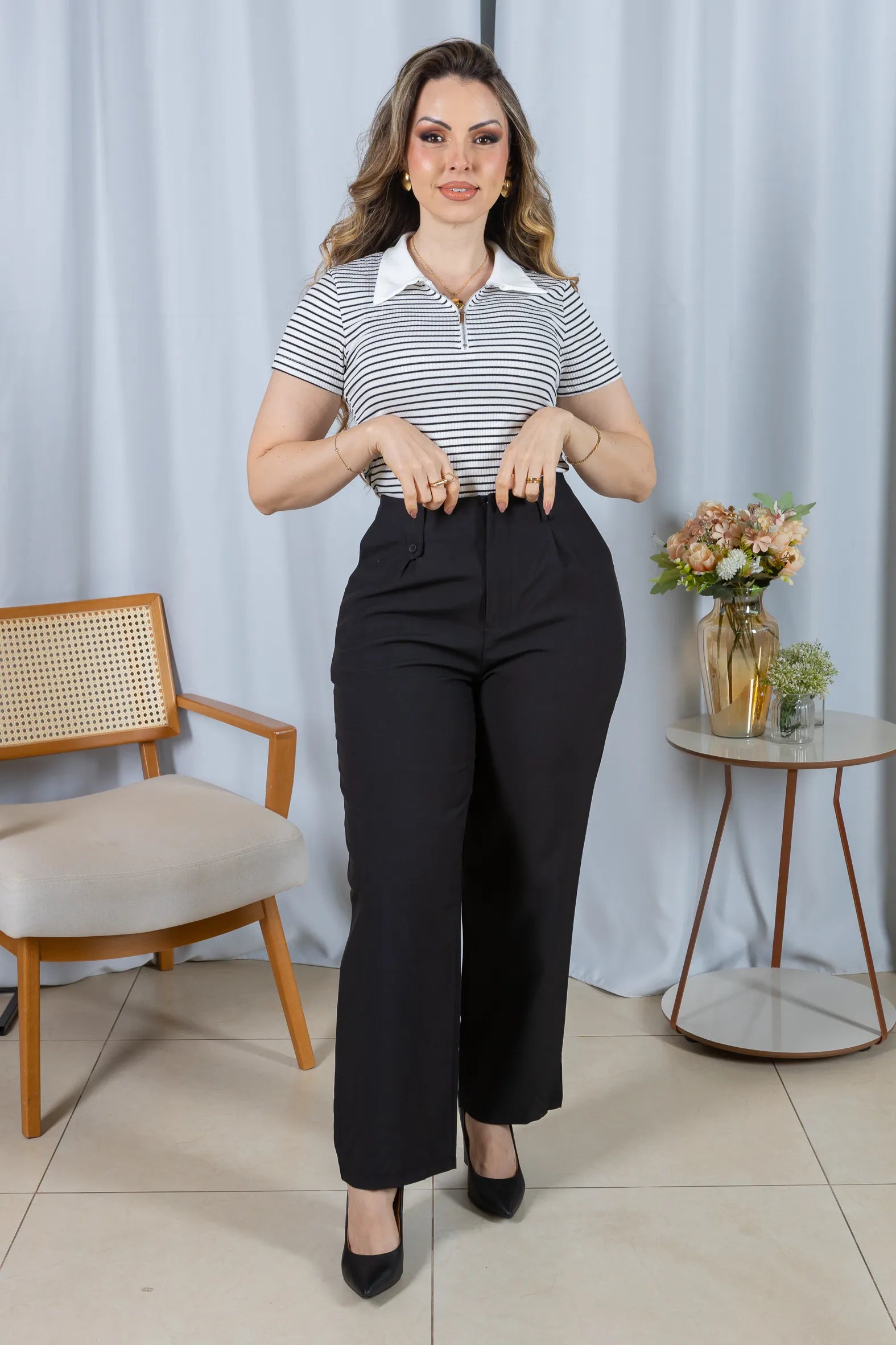 Blusa Modal Listrada com Gola Camisa Melinda Branca