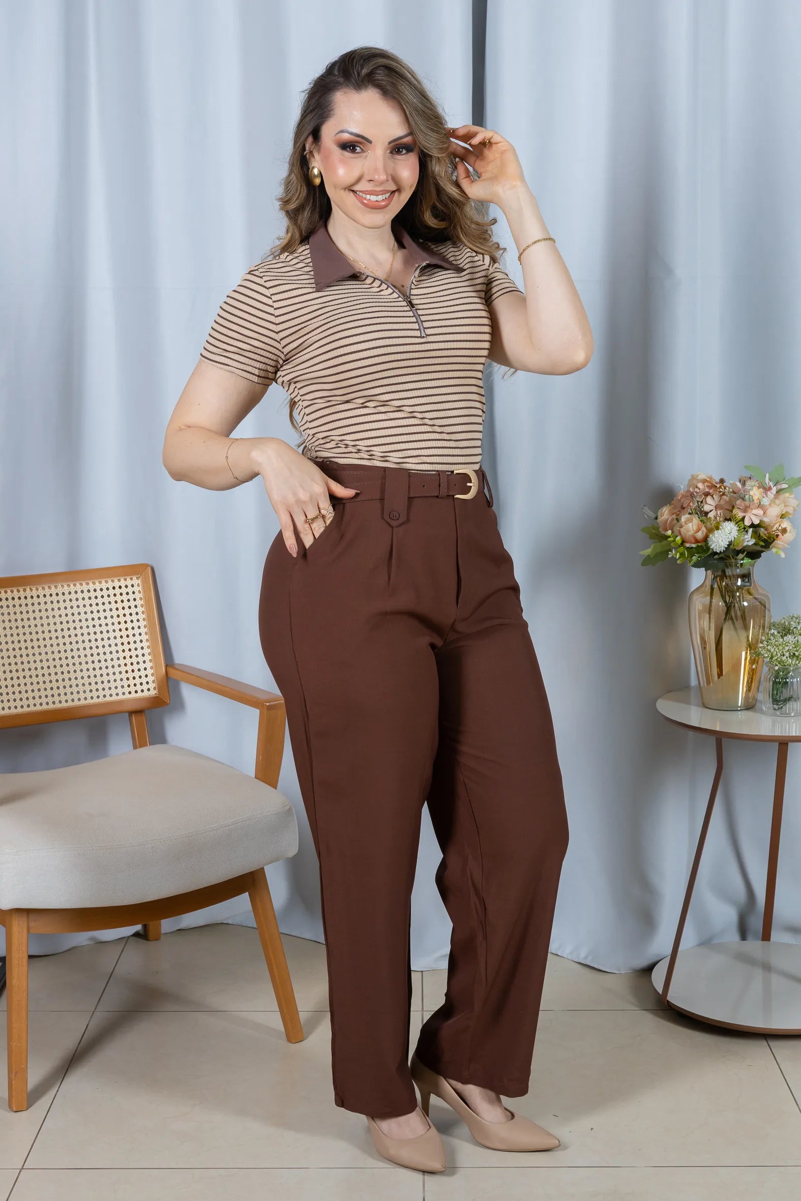 Blusa Modal Listrada com Gola Camisa Melinda Marrom