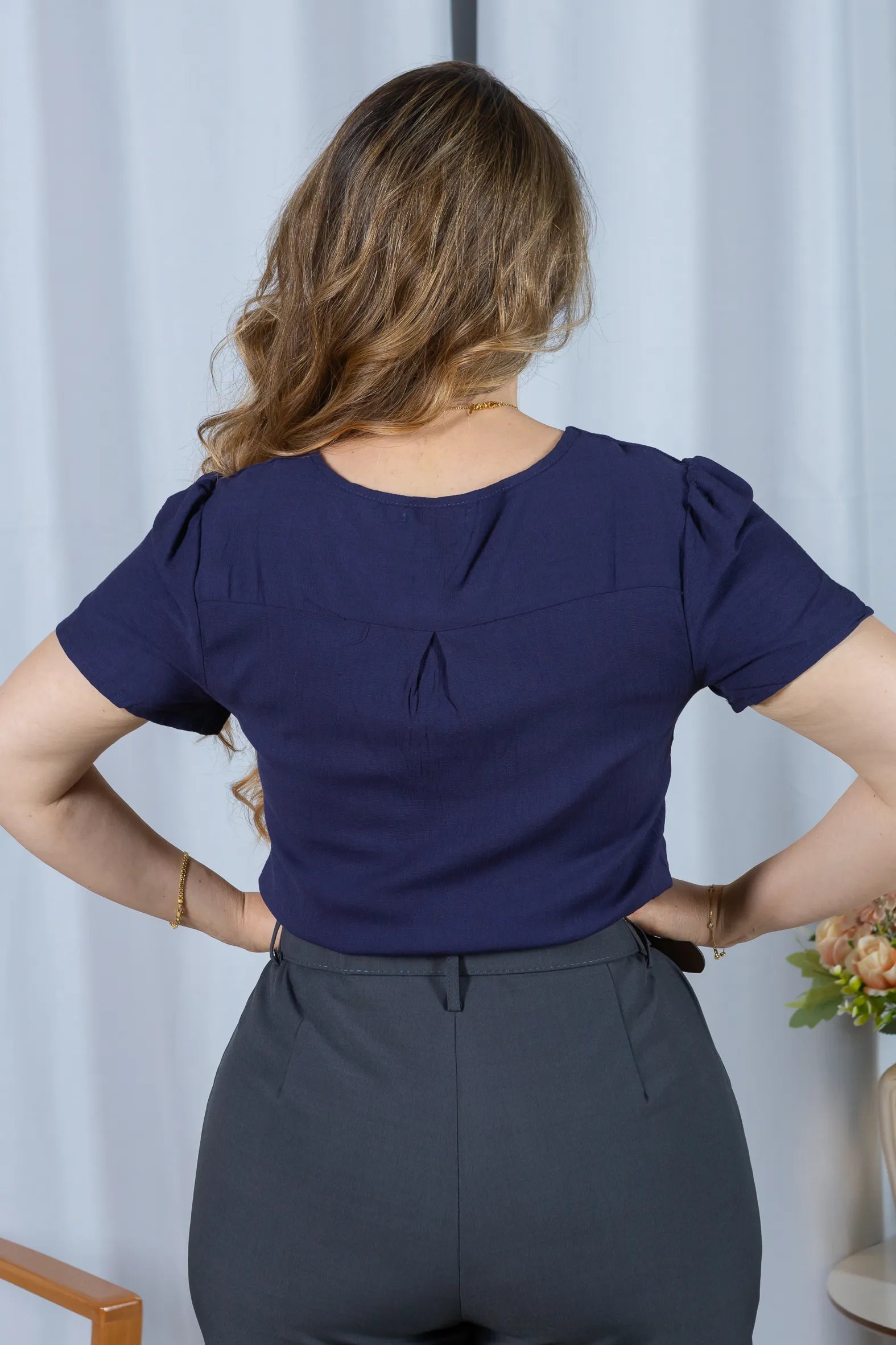 Blusa Visco Linen com Botões Chloe Azul Marinho