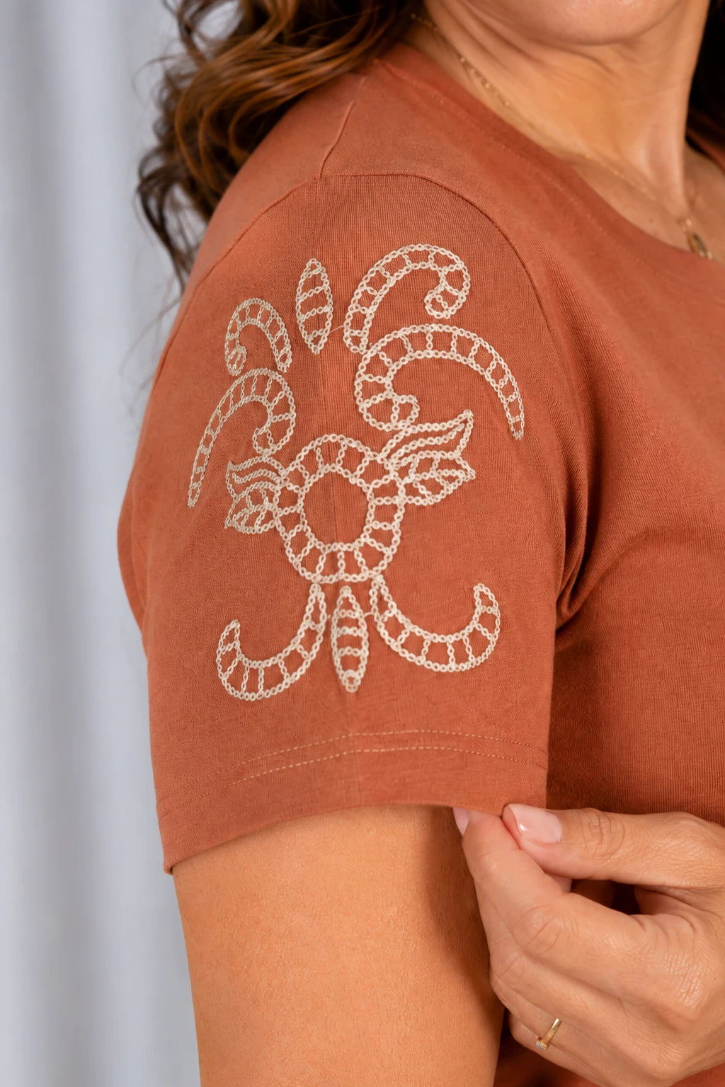 Blusa Cotton Lycra com Bordado Delicado Sabrina Rosê
