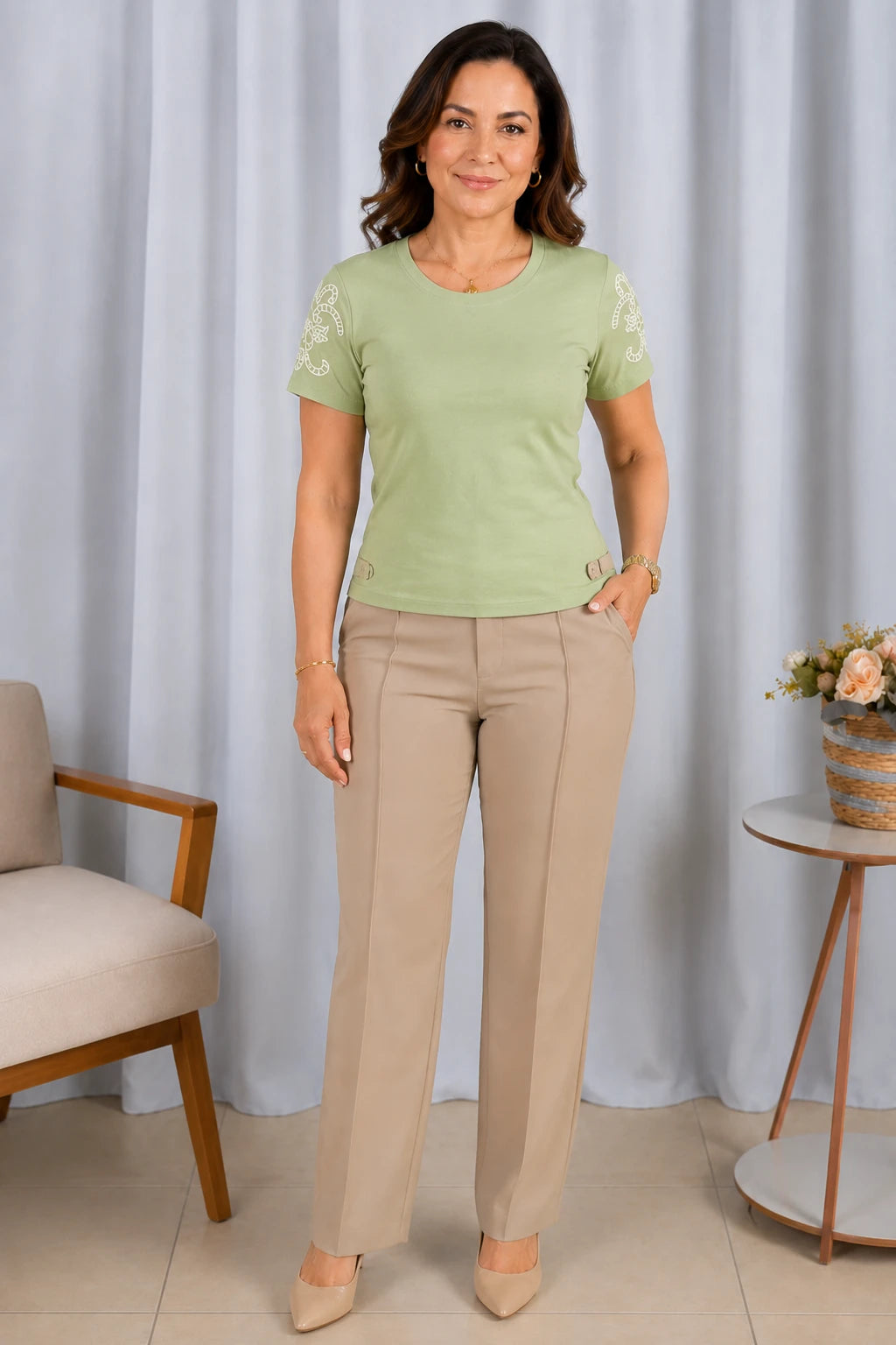 Blusa Cotton Lycra com Bordado Delicado Sabrina Verde