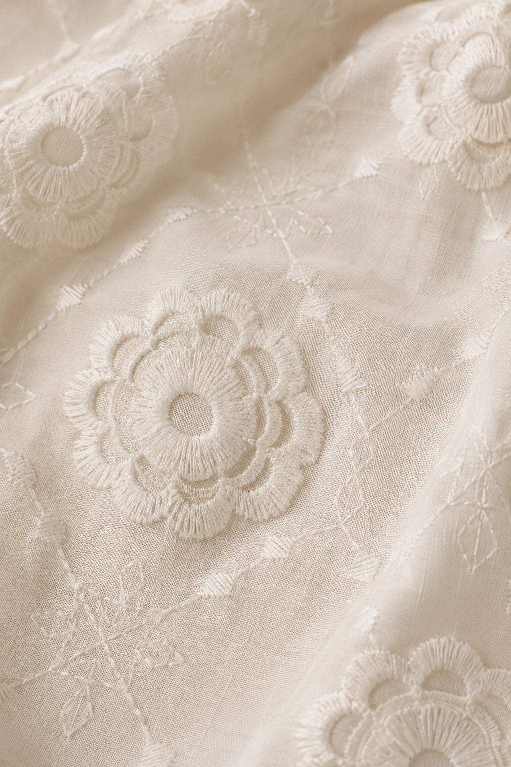 Blusa em Laise Fresca e Delicada Samantha Branca