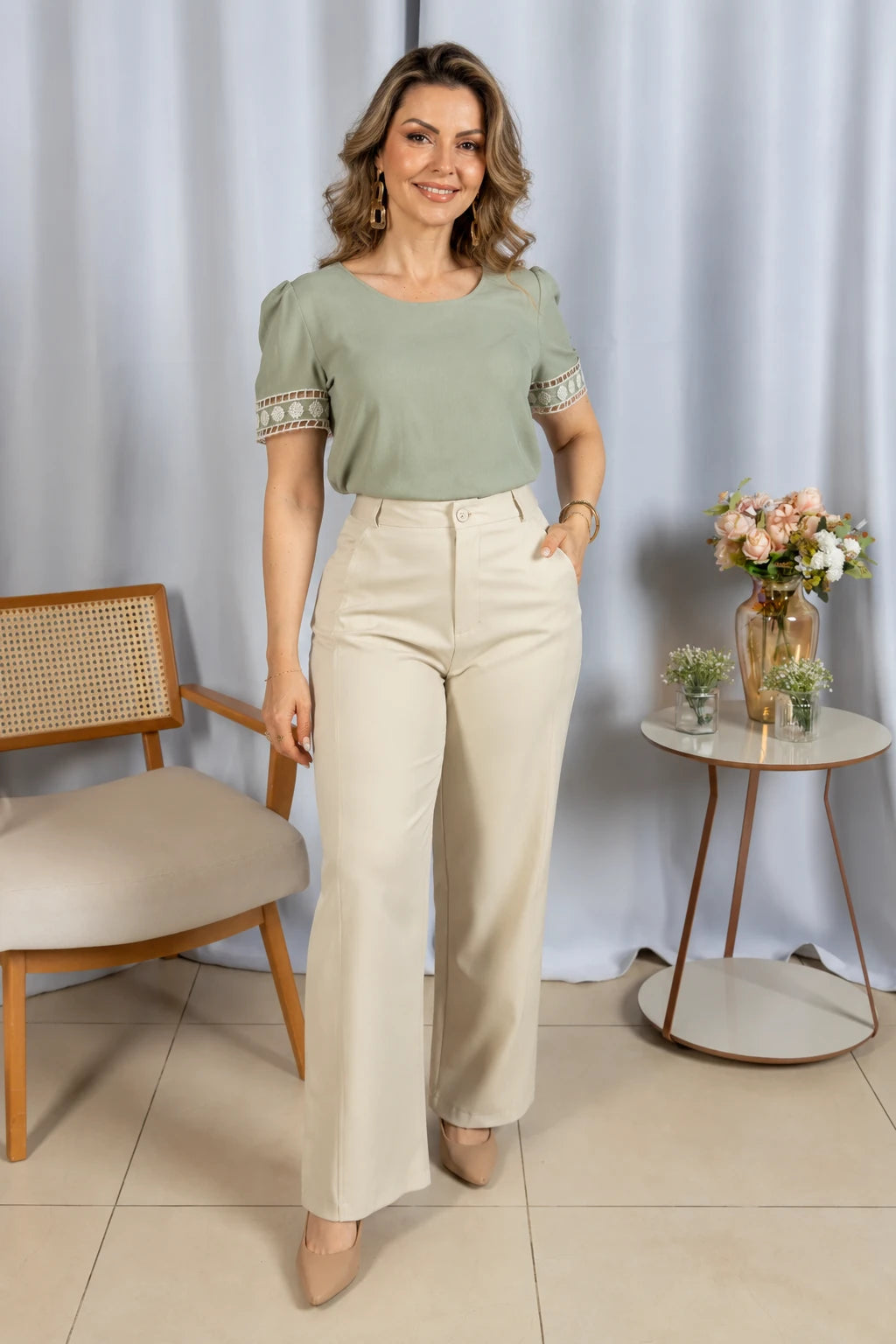 Blusa Manga Curta Em Viscose Bordado Entremeio Tamara Verde
