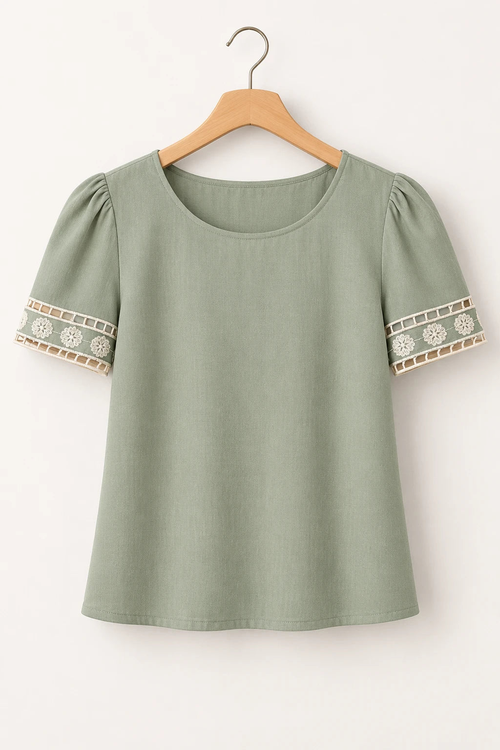 Blusa Manga Curta Em Viscose Bordado Entremeio Tamara Verde